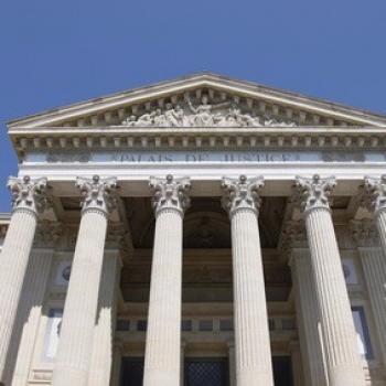 La composition de la Cour d’assises à Nîmes par votre avocat